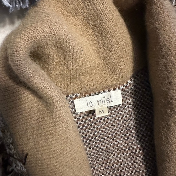 Western Aztec Print Cardigan - Picture 4 of 5